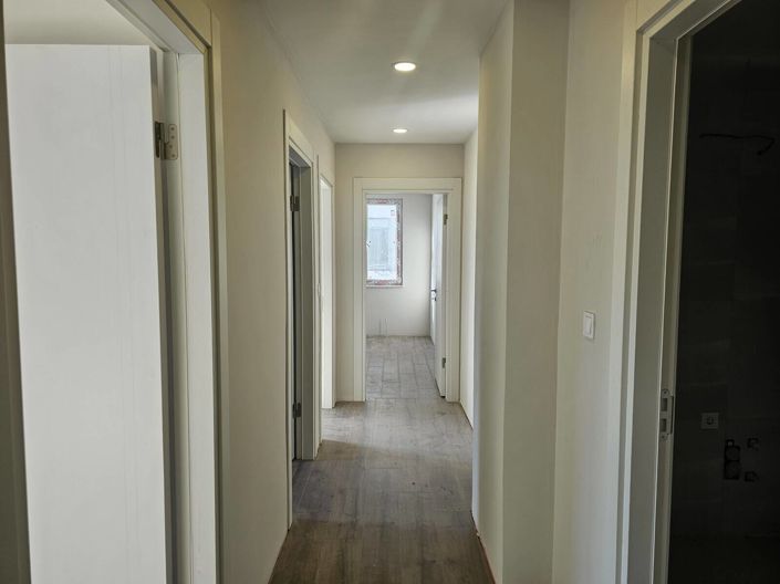 Image No.11-3 Bed Apartment for sale