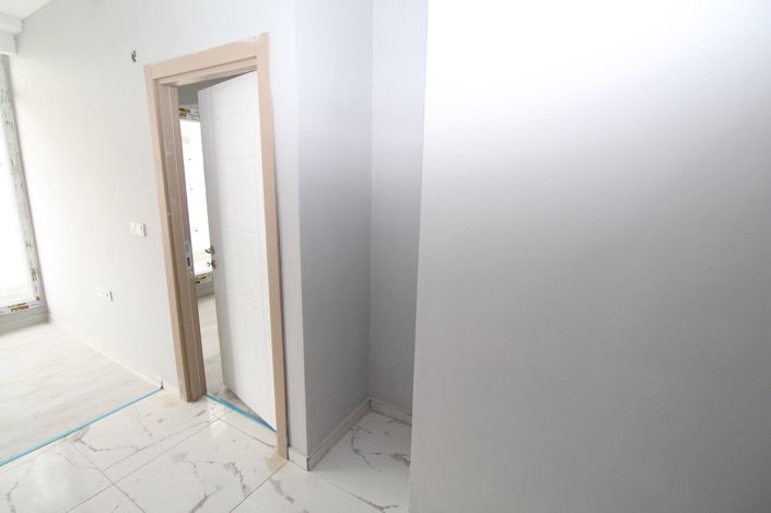 Image No.10-1 Bed Apartment for sale