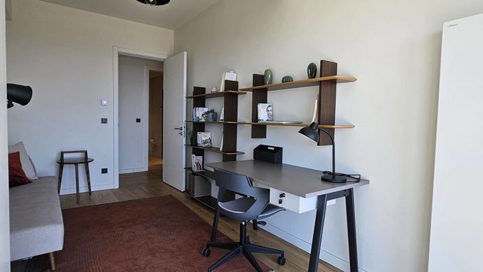 Image No.23-2 Bed Apartment for sale