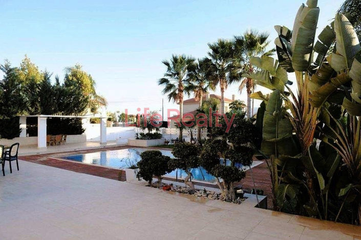 Image No.3-5 Bed House for sale