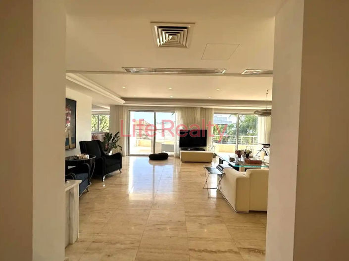 Image No.5-5 Bed House for sale