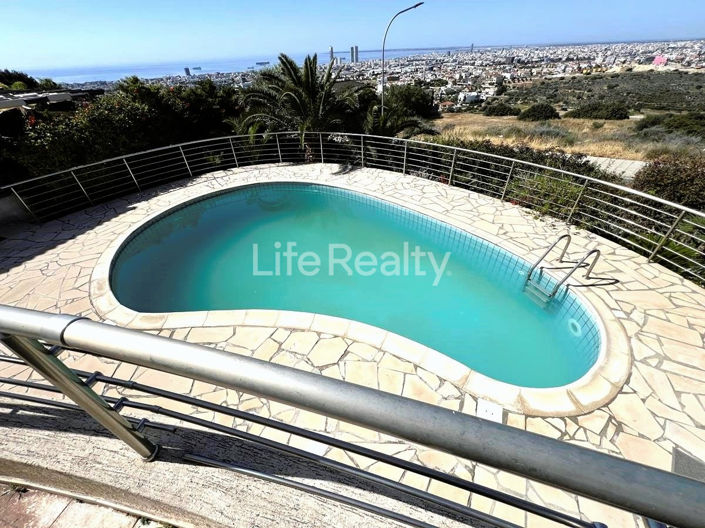 Image No.3-3 Bed House for sale