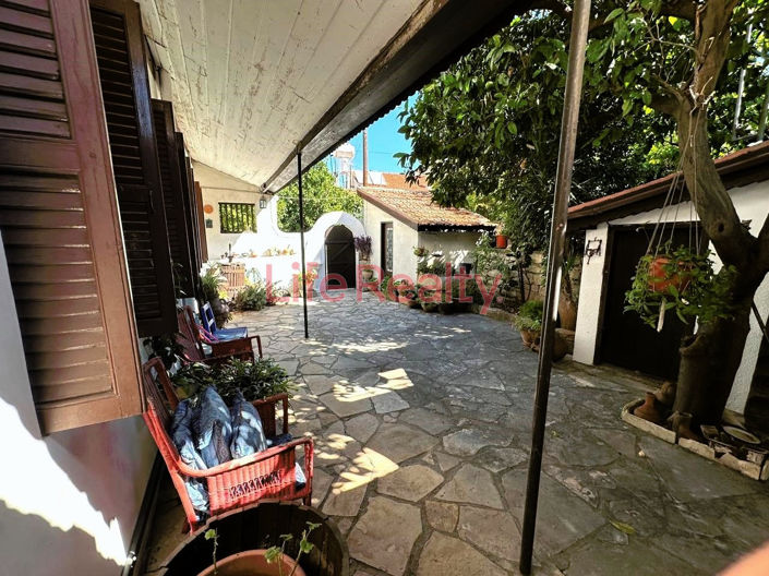 Image No.13-4 Bed House for sale