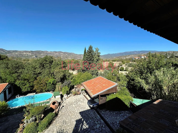 Image No.21-4 Bed House for sale