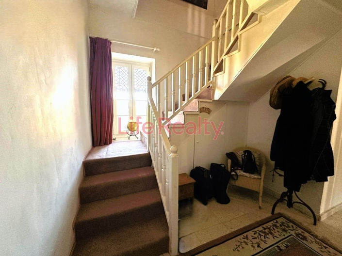 Image No.6-4 Bed House for sale