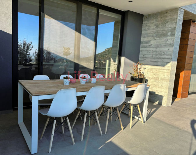 Image No.11-4 Bed House for sale