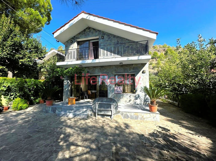 Image No.1-3 Bed House for sale