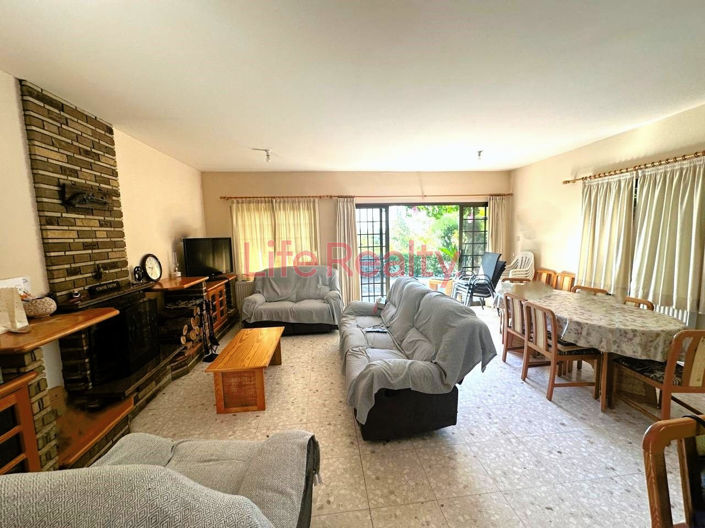 Image No.2-3 Bed House for sale