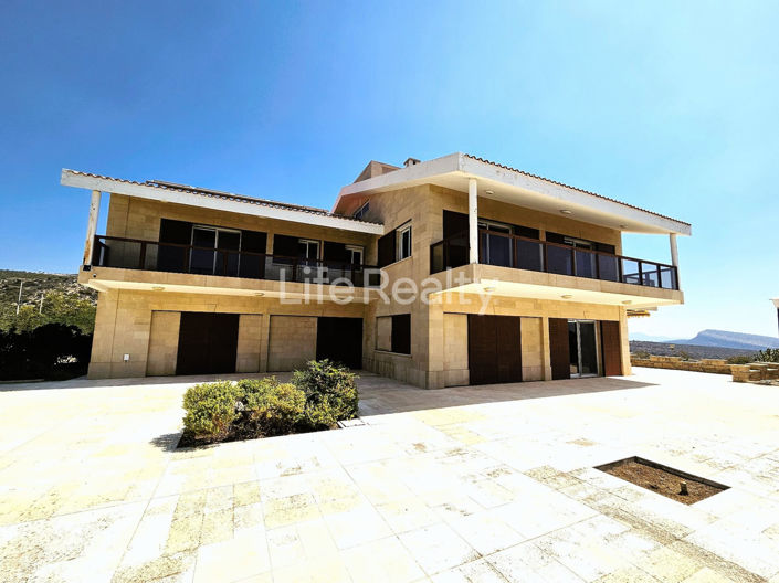 Image No.4-6 Bed House for sale