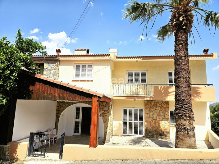Image No.1-4 Bed House for sale