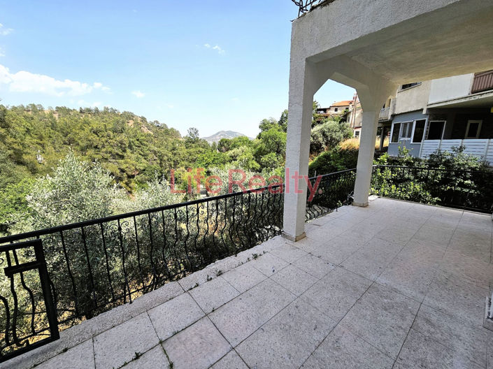 Image No.2-4 Bed House for sale