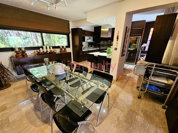 Image No.14-5 Bed House for sale