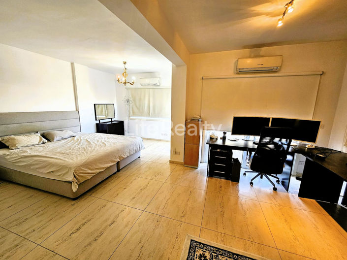 Image No.15-3 Bed Apartment for sale