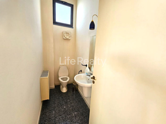 Image No.23-6 Bed House for sale