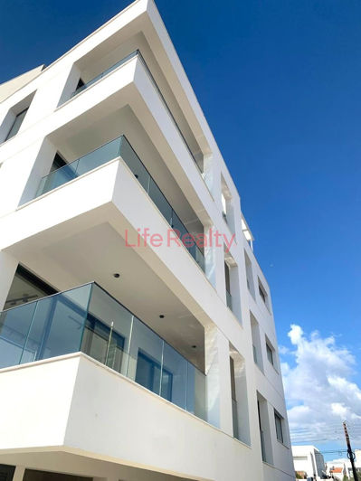 Image No.24-2 Bed Apartment for sale