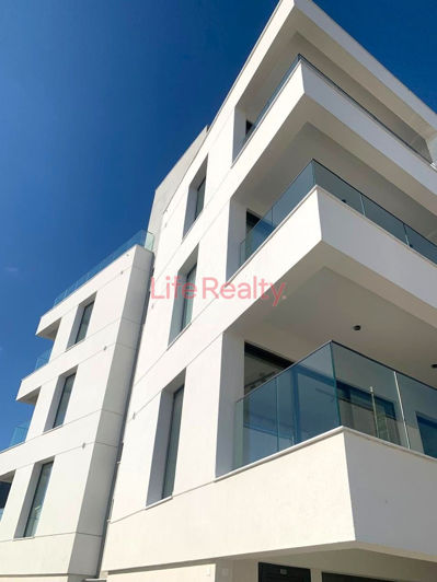 Image No.26-2 Bed Apartment for sale