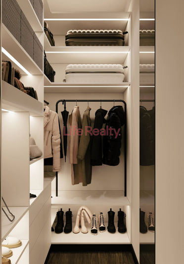 Image No.18-3 Bed House for sale