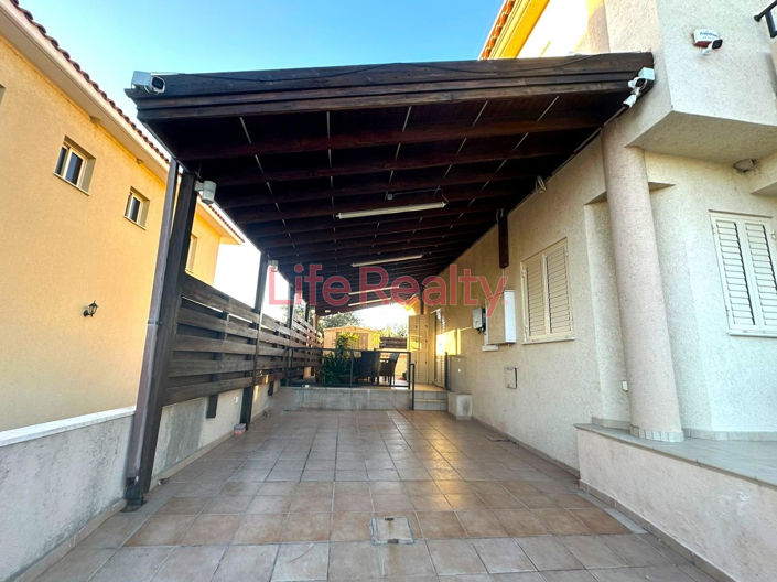 Image No.10-4 Bed House for sale