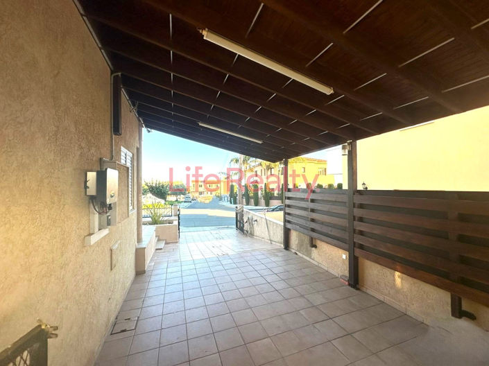 Image No.9-4 Bed House for sale