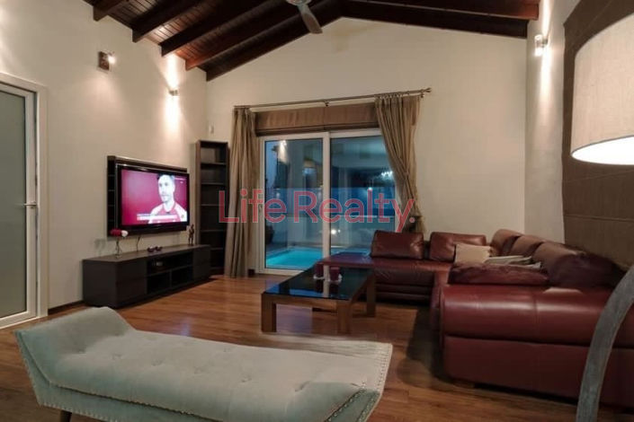 Image No.3-6 Bed House for sale