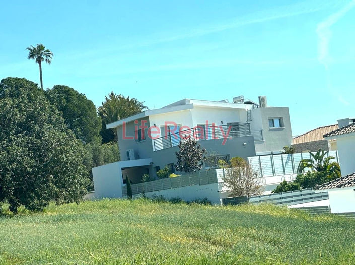 Image No.16-5 Bed House for sale