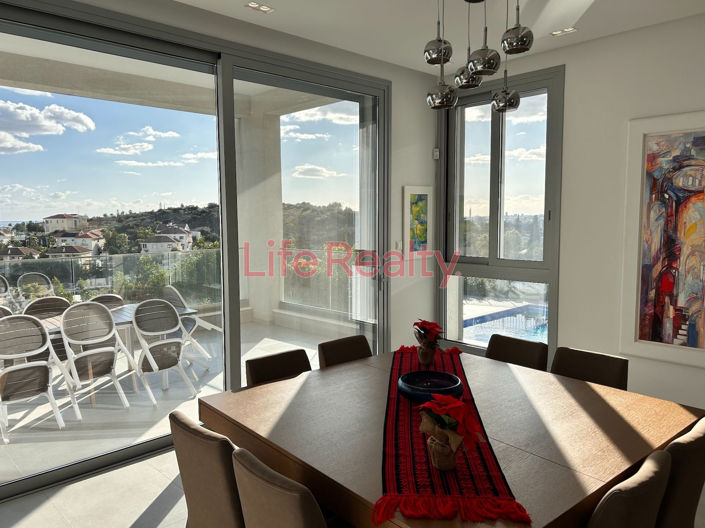 Image No.10-7 Bed House for sale