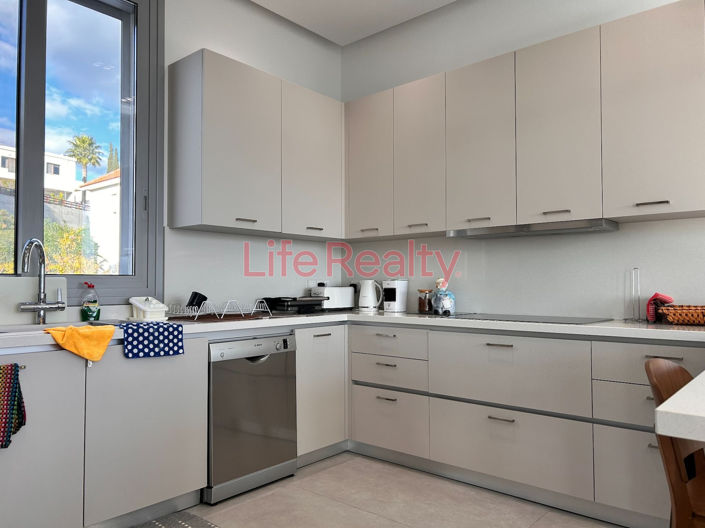 Image No.13-7 Bed House for sale