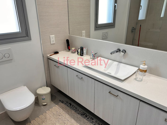 Image No.22-7 Bed House for sale