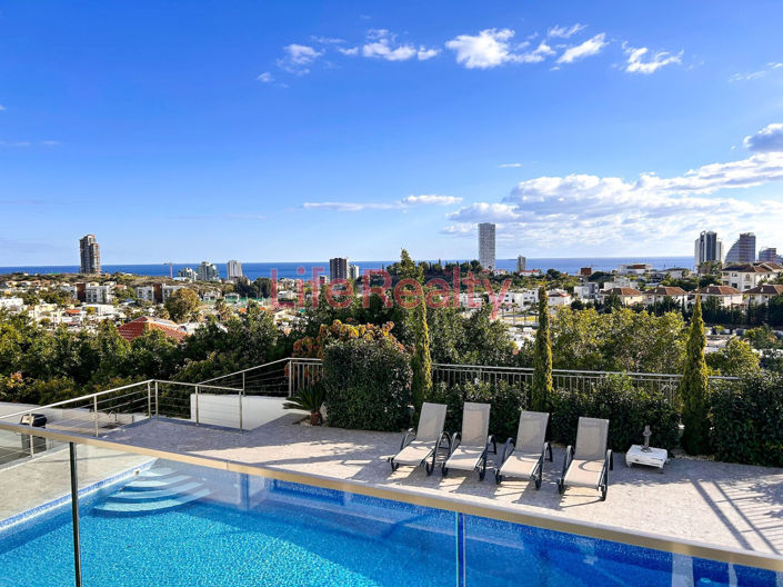 Image No.31-7 Bed House for sale