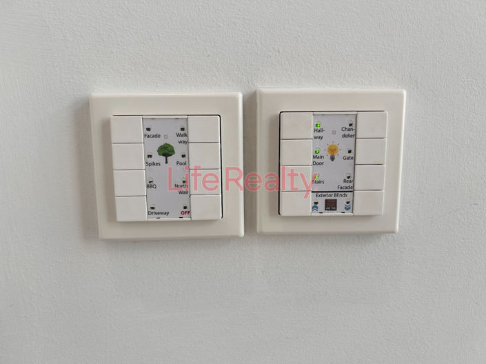 Image No.38-7 Bed House for sale