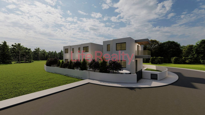 Image No.9-3 Bed House for sale