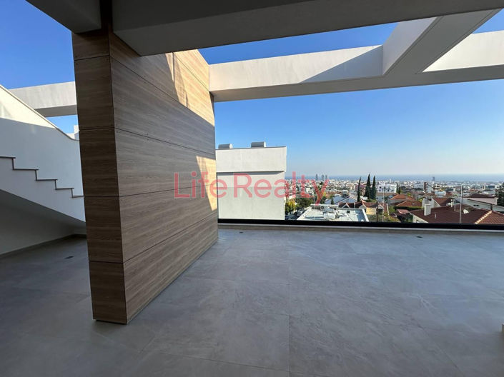 Image No.11-3 Bed Apartment for sale