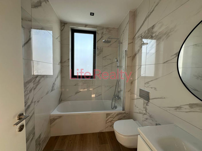 Image No.8-3 Bed Apartment for sale