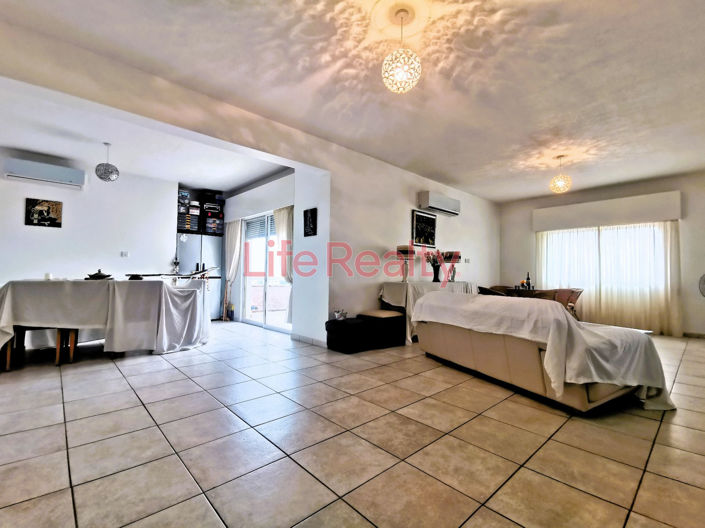 Image No.1-3 Bed Apartment for sale