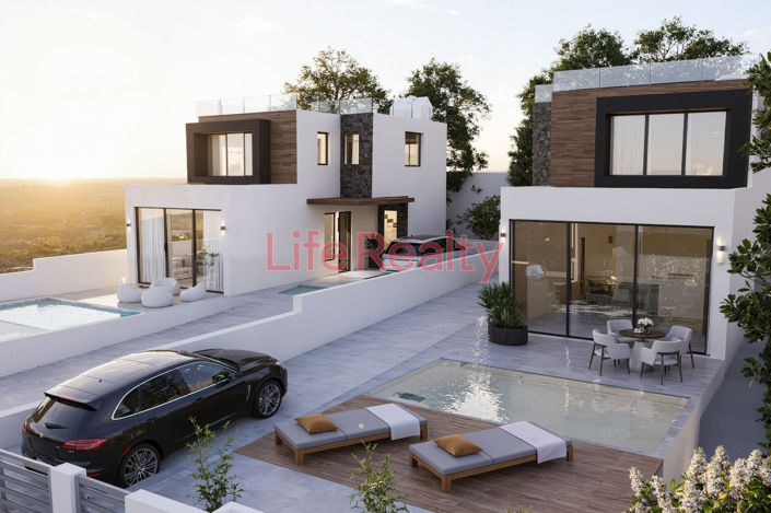 Image No.14-3 Bed House for sale