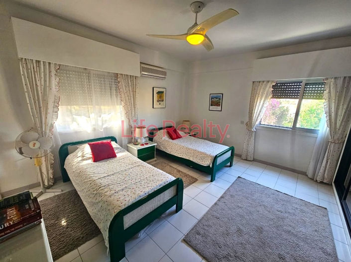 Image No.11-4 Bed Apartment for sale