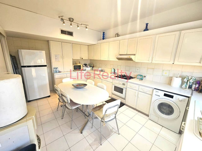 Image No.6-4 Bed Apartment for sale