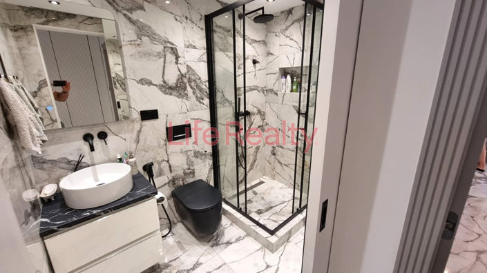 Image No.12-2 Bed Apartment for sale