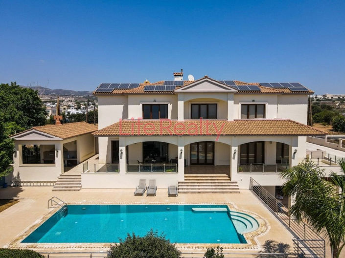 Image No.4-7 Bed House for sale