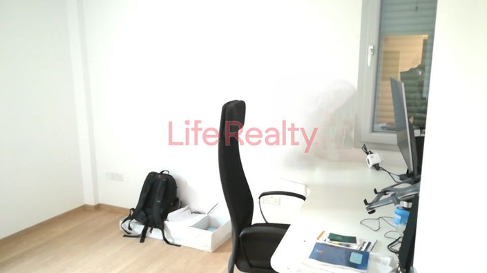 Image No.14-3 Bed House for sale