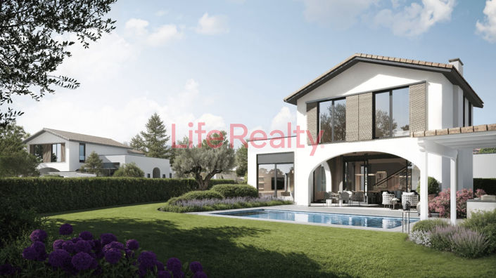 Image No.1-4 Bed House for sale