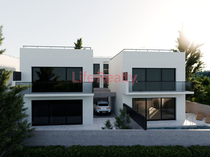 Image No.1-3 Bed House for sale