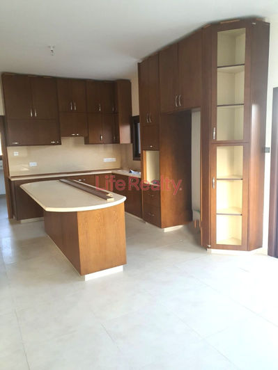 Image No.4-5 Bed House for sale