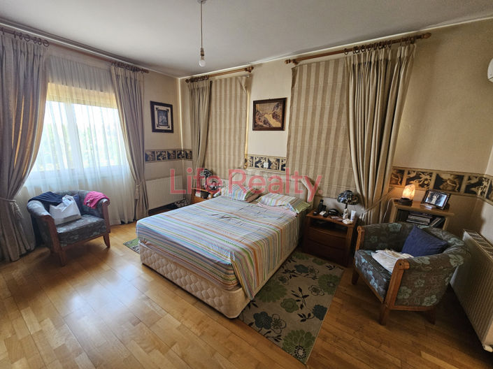 Image No.11-4 Bed House for sale