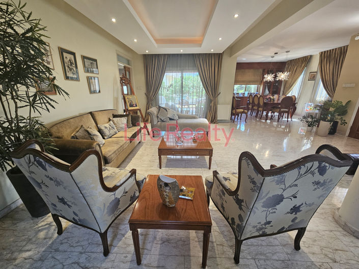 Image No.5-4 Bed House for sale