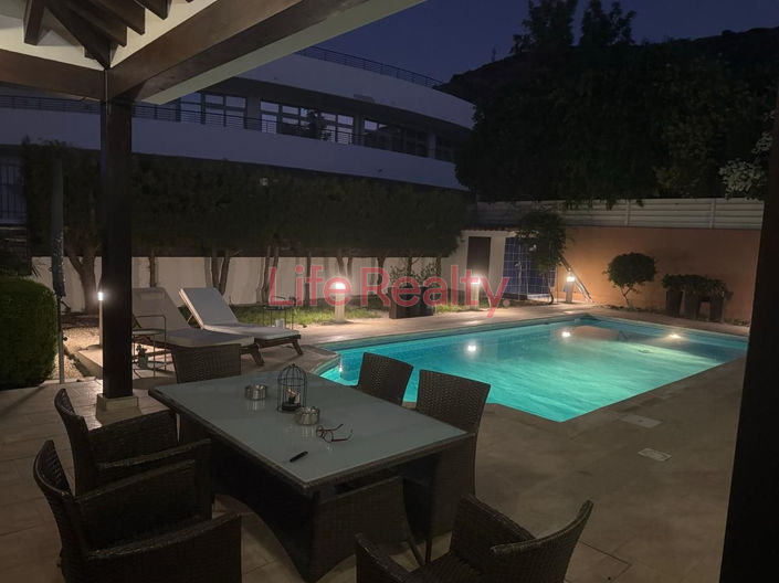 Image No.15-3 Bed House for sale