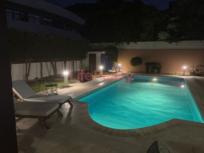 Image No.19-3 Bed House for sale