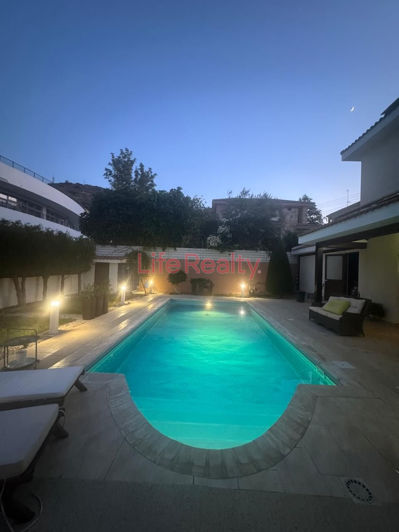 Image No.8-3 Bed House for sale