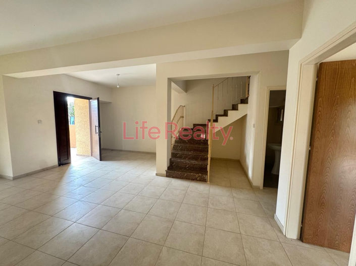 Image No.2-3 Bed House for sale