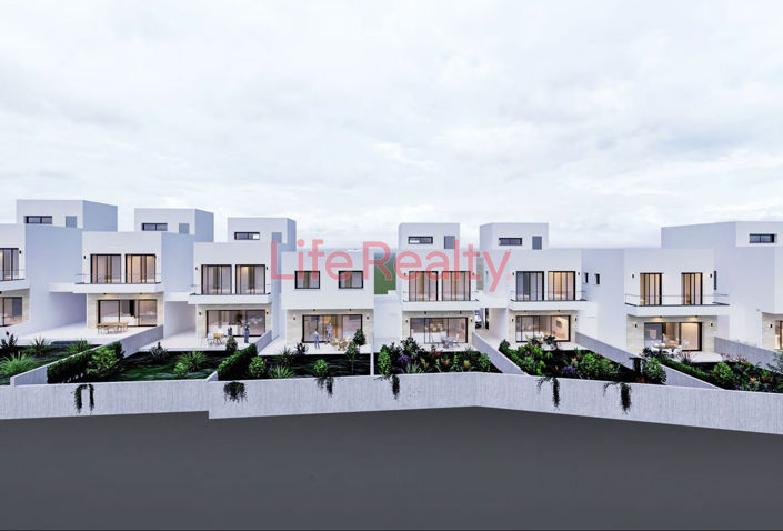 Image No.1-3 Bed House for sale